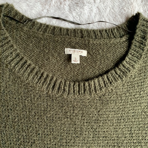 Olive green and plaid top - Picture 4 of 5